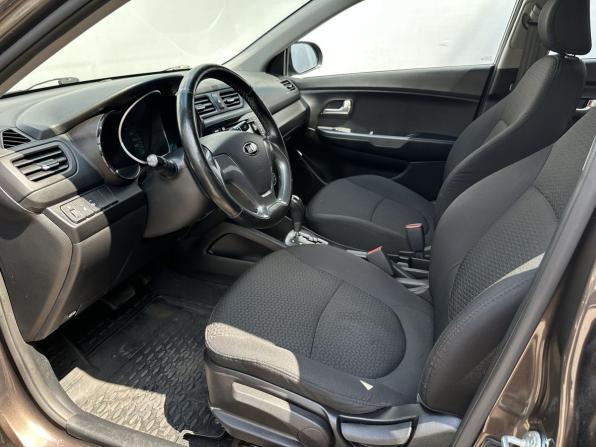 Kia Rio III Рестайлинг с пробегом 2015 года, цена 960 000 рублей, 100640 км, седан, Автокод Объявления