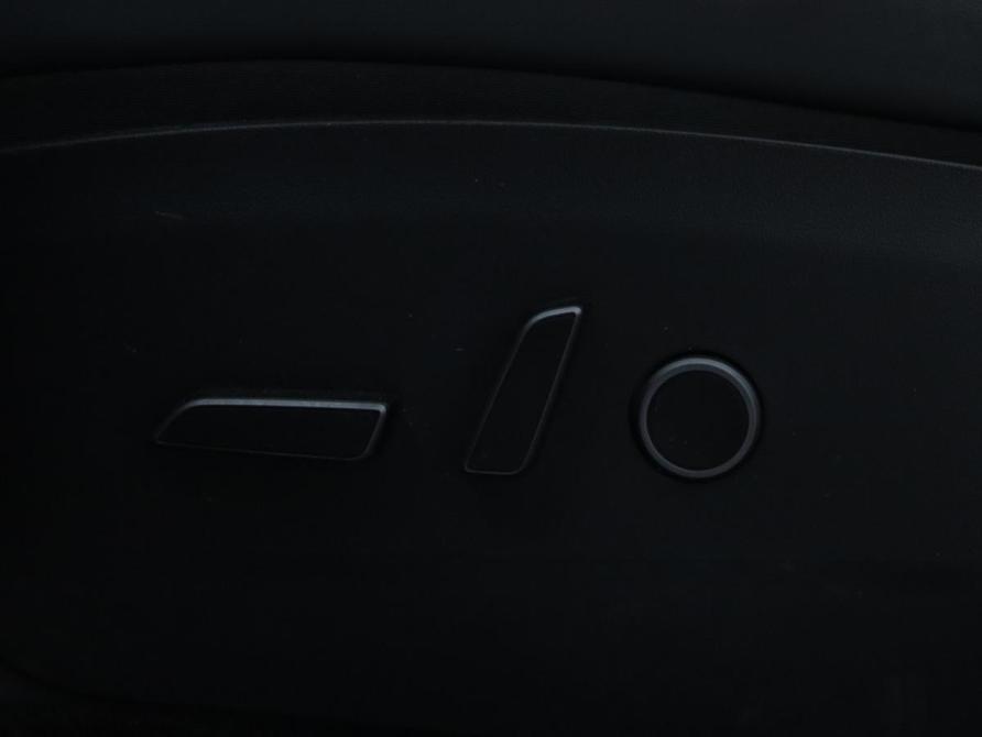 Tesla Model Y I Санкт-Петербург  - изображение 16