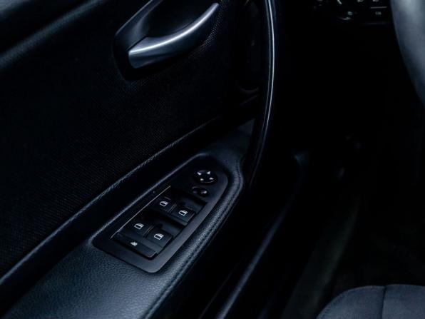 BMW 1 серии I (E81/E82/E87/E88) Рестайлинг с пробегом 2007 года, цена 530 000 рублей, 315232 км, хэтчбек, Автокод Объявления
