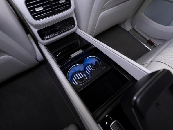 Mercedes-Benz Maybach GLS I с пробегом 2023 года, цена 25 700 000 рублей, 8944 км, внедорожник, Автокод Объявления