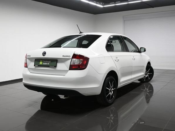 Skoda Rapid I Рестайлинг с пробегом 2018 года, цена 1 050 000 рублей, 184870 км, лифтбек, Автокод Объявления