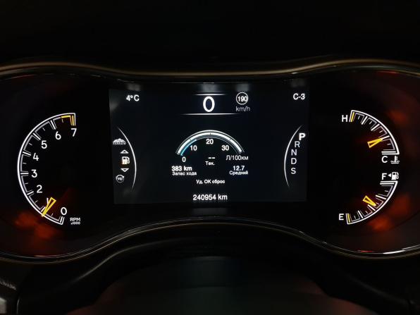 Jeep Grand Cherokee IV (WK2) Рестайлинг с пробегом 2015 года, цена 2 290 000 рублей, 241236 км, внедорожник, Автокод Объявления