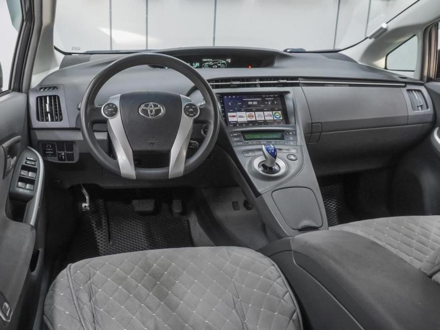 Toyota Prius III (XW30) Ростов-на-Дону  - изображение 6