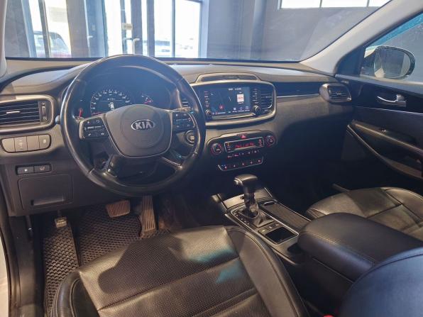 Kia Sorento III Prime Рестайлинг с пробегом 2018 года, цена 2 906 000 рублей, 124771 км, внедорожник, Автокод Объявления