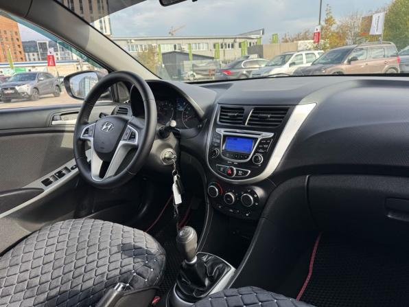 Hyundai Solaris I с пробегом 2011 года, цена 659 000 рублей, 190085 км, хэтчбек, Автокод Объявления
