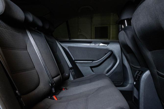 Volkswagen Jetta VI с пробегом 2012 года, цена 990 000 рублей, 212130 км, седан, Автокод Объявления