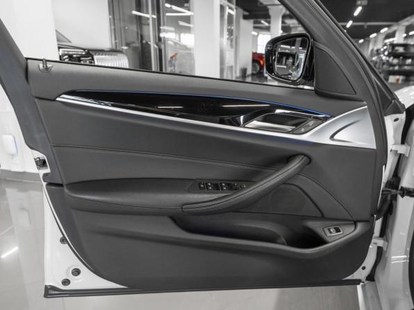 BMW 5 серии VII (G30/G31/G38) с пробегом 2018 года, цена 3 199 000 рублей, 135955 км, седан, Автокод Объявления