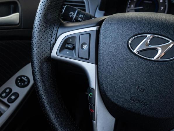 Hyundai Solaris I Рестайлинг с пробегом 2016 года, цена 1 200 000 рублей, 110869 км, седан, Автокод Объявления