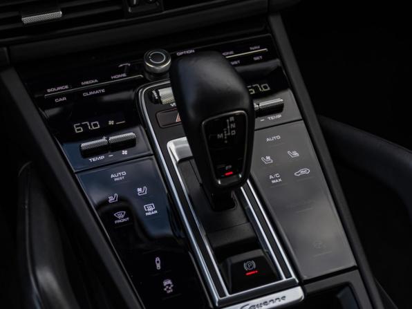 Porsche Cayenne III с пробегом 2022 года, цена 9 800 020 рублей, 49100 км, внедорожник, Автокод Объявления