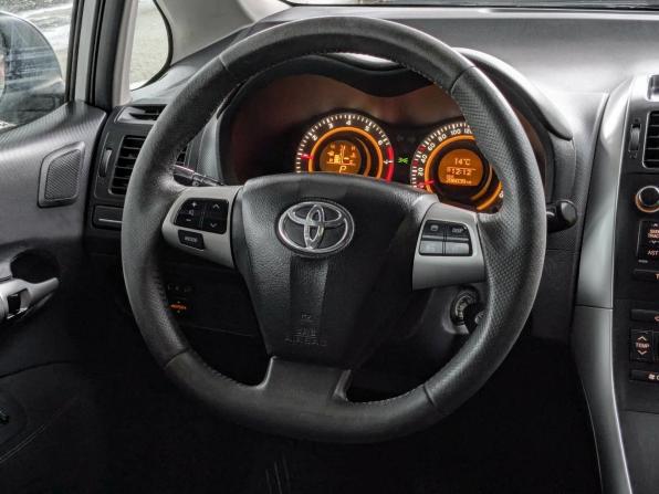 Toyota Auris I Рестайлинг с пробегом 2011 года, цена 959 900 рублей, 206000 км, хэтчбек, Автокод Объявления
