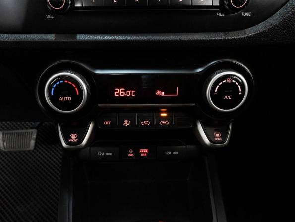 Kia Rio IV с пробегом 2019 года, цена 1 789 000 рублей, 83759 км, седан, Автокод Объявления