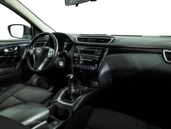 Nissan Qashqai II с пробегом 2017 года, цена 1 299 777 рублей, 127453 км, внедорожник, Автокод Объявления