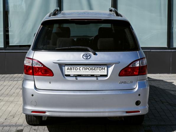 Toyota Ipsum II (M20) Рестайлинг с пробегом 2004 года, цена 857 000 рублей, 328987 км, компактвэн, Автокод Объявления