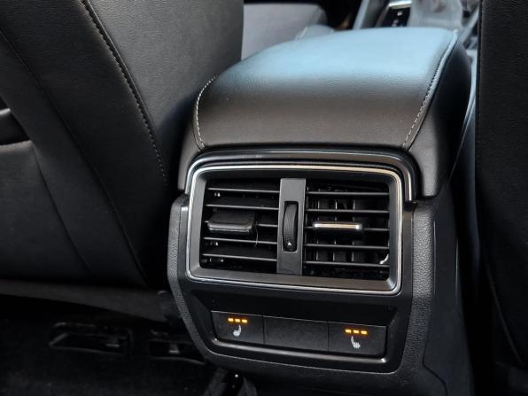 Skoda Karoq I с пробегом 2021 года, цена 2 767 000 рублей, 63768 км, внедорожник, Автокод Объявления