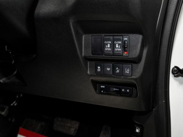 Honda Freed II с пробегом 2017 года, цена 1 570 000 рублей, 101114 км, компактвэн, Автокод Объявления