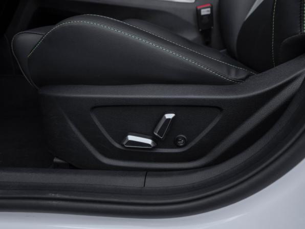 Geely Coolray I Рестайлинг с пробегом 2024 года, цена 2 180 000 рублей, 17001 км, внедорожник, Автокод Объявления