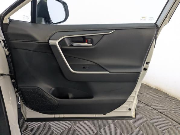 Toyota RAV4 V (XA50) с пробегом 2021 года, цена 3 700 000 рублей, 163197 км, внедорожник, Автокод Объявления