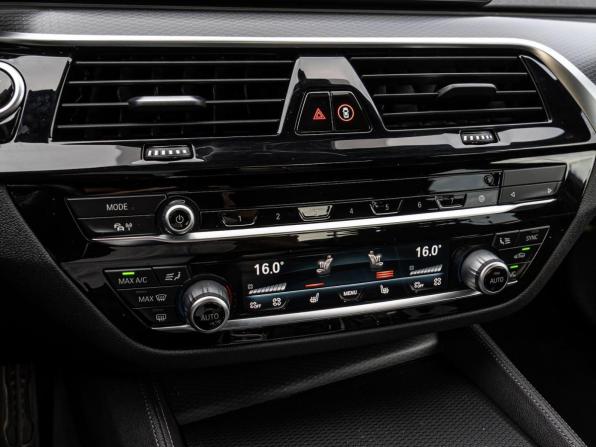 BMW 5 серии VII (G30/G31/G38) Рестайлинг с пробегом 2021 года, цена 4 270 000 рублей, 108719 км, седан, Автокод Объявления