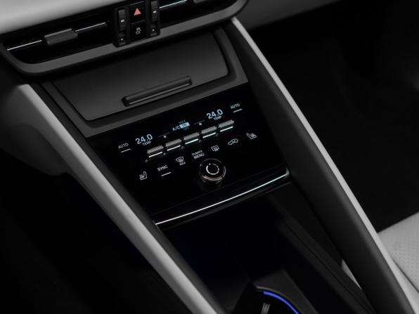 Porsche Macan II с пробегом 2026 года, цена 16 600 000 рублей, 34 км, внедорожник, Автокод Объявления
