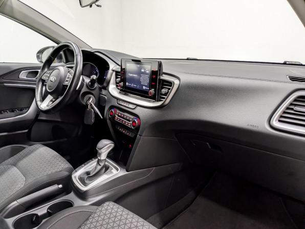 Kia XCeed I с пробегом 2021 года, цена 1 790 000 рублей, 81450 км, хэтчбек, Автокод Объявления