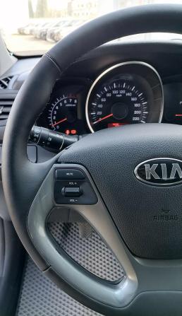 Kia Rio III Рестайлинг с пробегом 2017 года, цена 1 098 500 рублей, 141028 км, седан, Автокод Объявления