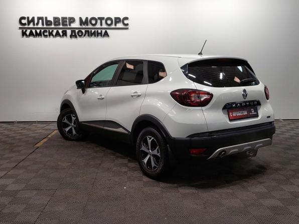 Renault Kaptur I с пробегом 2018 года, цена 1 720 000 рублей, 47000 км, внедорожник, Автокод Объявления