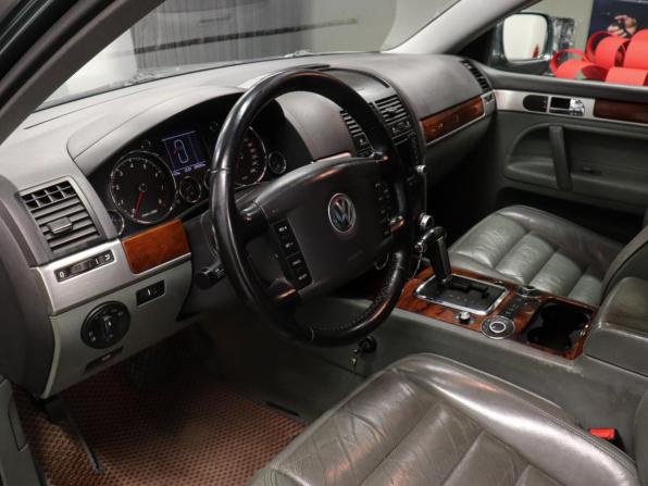 Volkswagen Touareg I с пробегом 2006 года, цена 990 000 рублей, 320331 км, внедорожник, Автокод Объявления