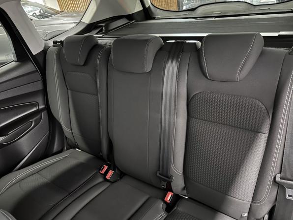Ford Kuga II Рестайлинг с пробегом 2017 года, цена 1 760 000 рублей, 105099 км, внедорожник, Автокод Объявления