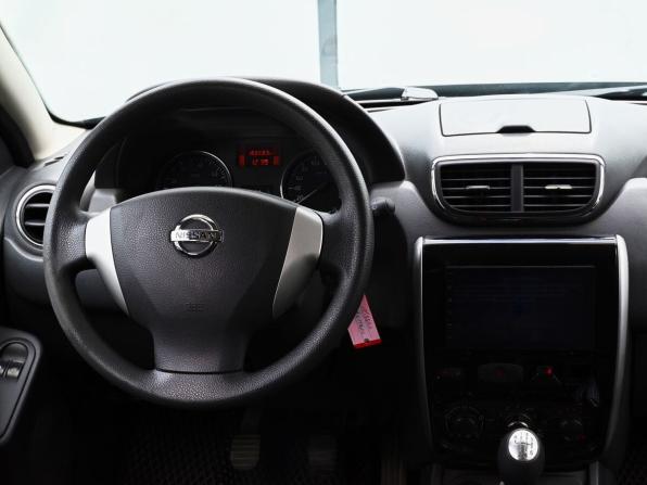 Nissan Terrano III (D10) с пробегом 2015 года, цена 1 049 000 рублей, 168681 км, внедорожник, Автокод Объявления