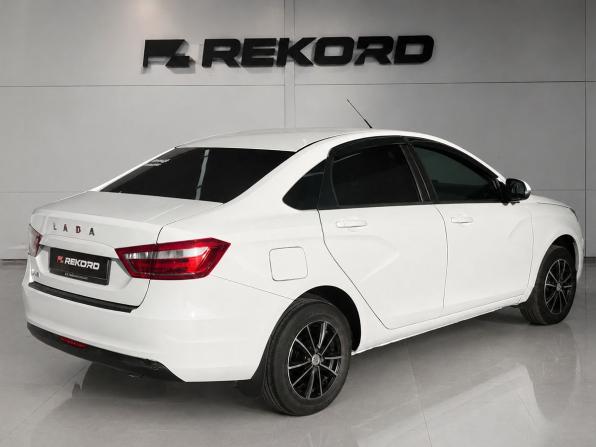 Lada (ВАЗ) Vesta I с пробегом 2021 года, цена 939 000 рублей, 87335 км, седан, Автокод Объявления