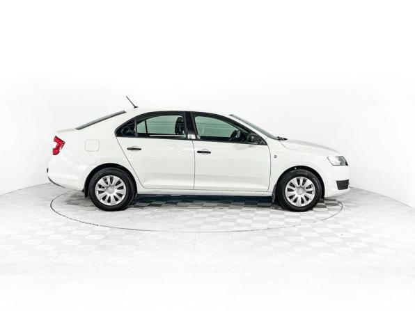 Skoda Rapid I с пробегом 2015 года, цена 902 000 рублей, 123000 км, лифтбек, Автокод Объявления