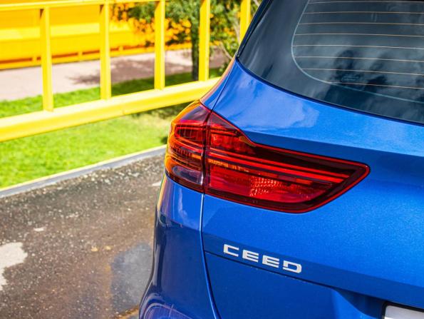 Kia Ceed III Рестайлинг с пробегом 2021 года, цена 2 130 000 рублей, 119275 км, универсал, Автокод Объявления