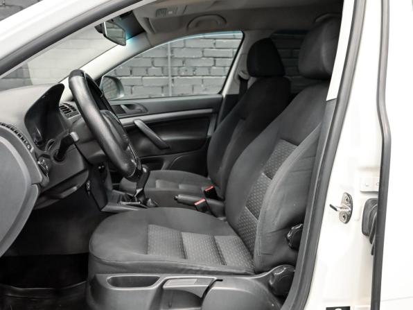 Skoda Octavia II (A5) Рестайлинг с пробегом 2011 года, цена 670 000 рублей, 157633 км, лифтбек, Автокод Объявления