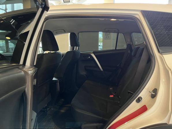 Toyota RAV4 IV (XA40) с пробегом 2015 года, цена 1 720 000 рублей, 221619 км, внедорожник, Автокод Объявления
