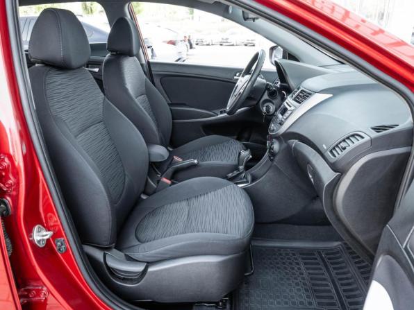 Hyundai Solaris I Рестайлинг с пробегом 2016 года, цена 1 235 999 рублей, 43260 км, хэтчбек, Автокод Объявления