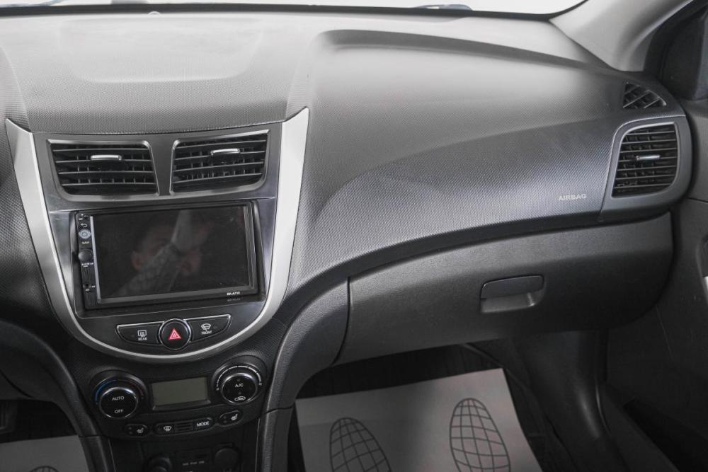Hyundai Solaris I Кемерово  - изображение 15