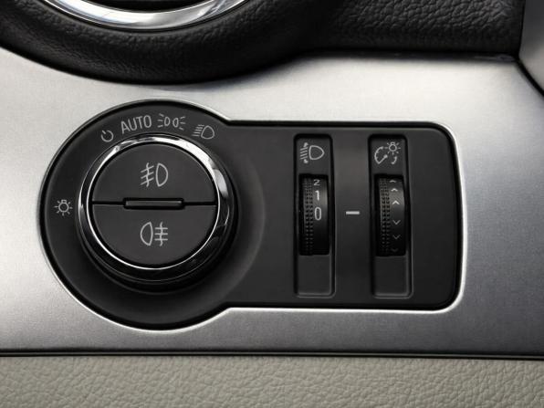 Chevrolet Orlando I с пробегом 2011 года, цена 1 277 000 рублей, 111205 км, компактвэн, Автокод Объявления
