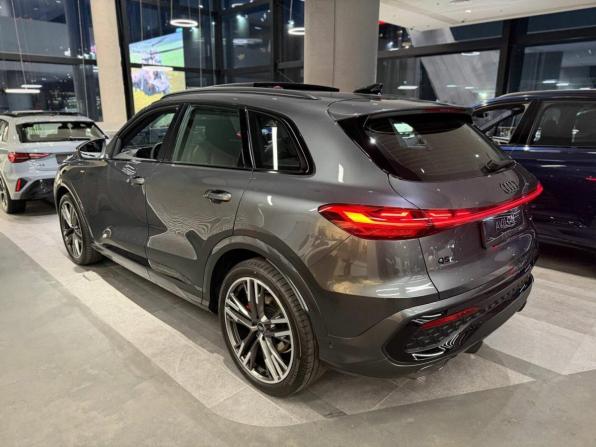 Новый Audi Q5 III 2025 года, цена 9 553 400 рублей, внедорожник, Автокод Объявления