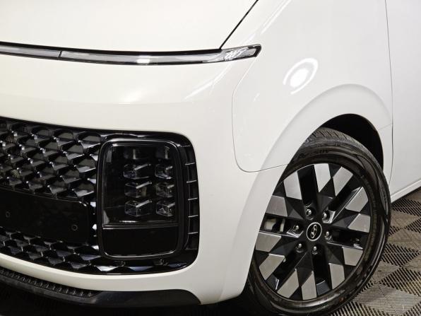 Hyundai Staria I с пробегом 2021 года, цена 5 210 000 рублей, 57841 км, минивэн, Автокод Объявления