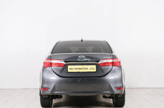 Toyota Corolla XI (E160 E170 E180) Рестайлинг 1 с пробегом 2018 года, цена 1 749 000 рублей, 126000 км, седан, Автокод Объявления