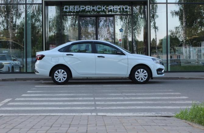Lada (ВАЗ) Vesta I Рестайлинг (NG) с пробегом 2023 года, цена 1 225 000 рублей, 45614 км, седан, Автокод Объявления