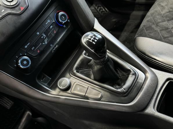 Ford Focus III Рестайлинг с пробегом 2017 года, цена 1 220 000 рублей, 91630 км, хэтчбек, Автокод Объявления