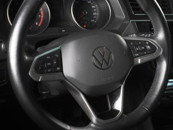 Volkswagen Tiguan II Рестайлинг с пробегом 2021 года, цена 2 969 000 рублей, 64819 км, внедорожник, Автокод Объявления