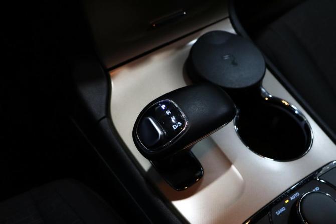 Jeep Grand Cherokee IV (WK2) Рестайлинг с пробегом 2013 года, цена 2 150 000 рублей, 179576 км, внедорожник, Автокод Объявления