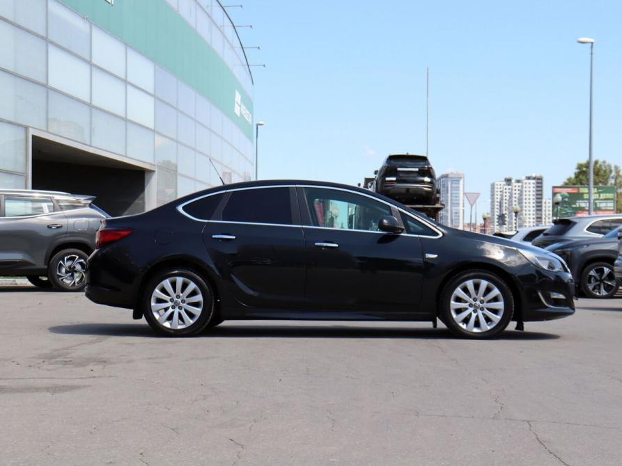Opel Astra J Рестайлинг Самара  - изображение 4