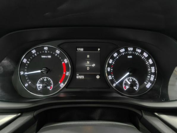 Skoda Octavia IV (A8) с пробегом 2021 года, цена 2 550 000 рублей, 67072 км, лифтбек, Автокод Объявления