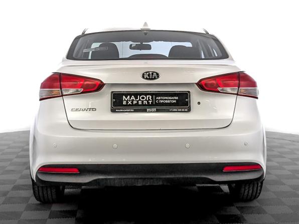 Kia Cerato III Рестайлинг (Classic) с пробегом 2018 года, цена 1 050 000 рублей, 177178 км, седан, Автокод Объявления