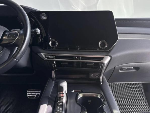 Lexus RX V с пробегом 2022 года, цена 8 288 000 рублей, 27884 км, внедорожник, Автокод Объявления