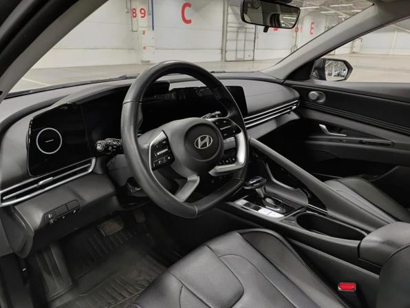Hyundai Elantra VII (CN7) Рестайлинг с пробегом 2025 года, цена 2 260 000 рублей, 43794 км, седан, Автокод Объявления