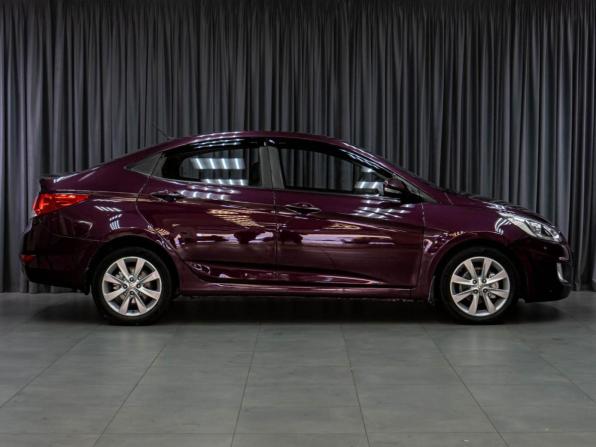 Hyundai Solaris I с пробегом 2013 года, цена 879 000 рублей, 209199 км, седан, Автокод Объявления